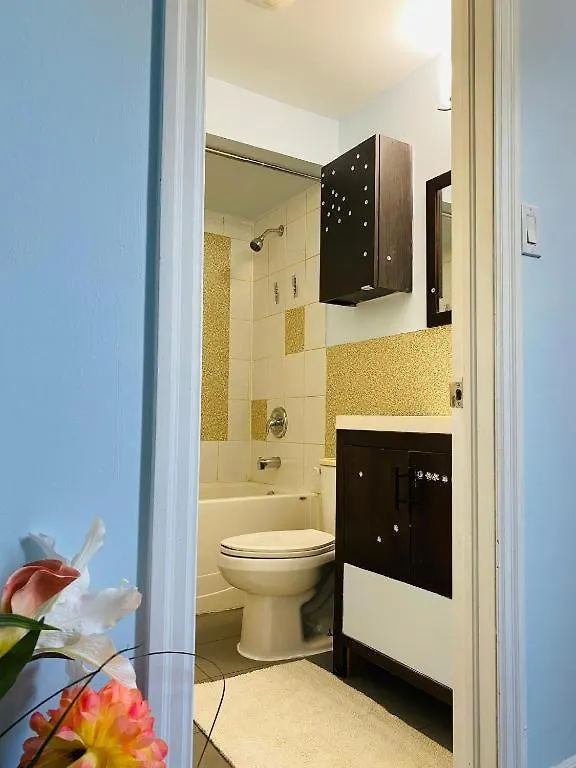 Signature III Suite Space Share Room Toronto Canada